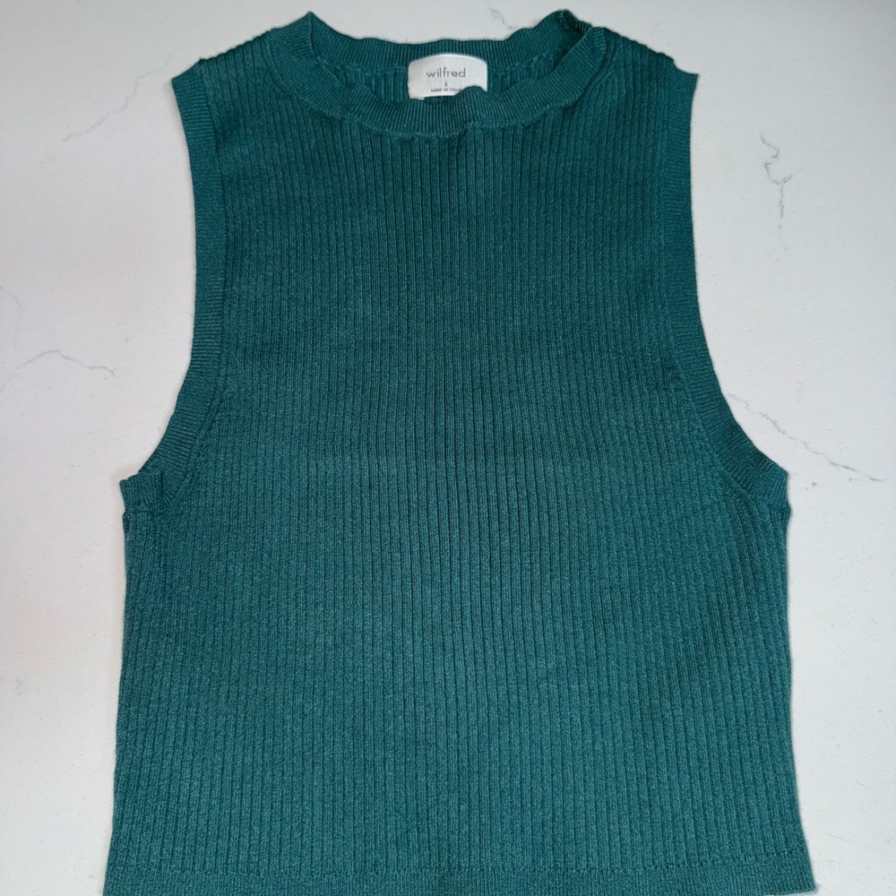 Aritzia Wilfred Sleeveless Ribbed Top